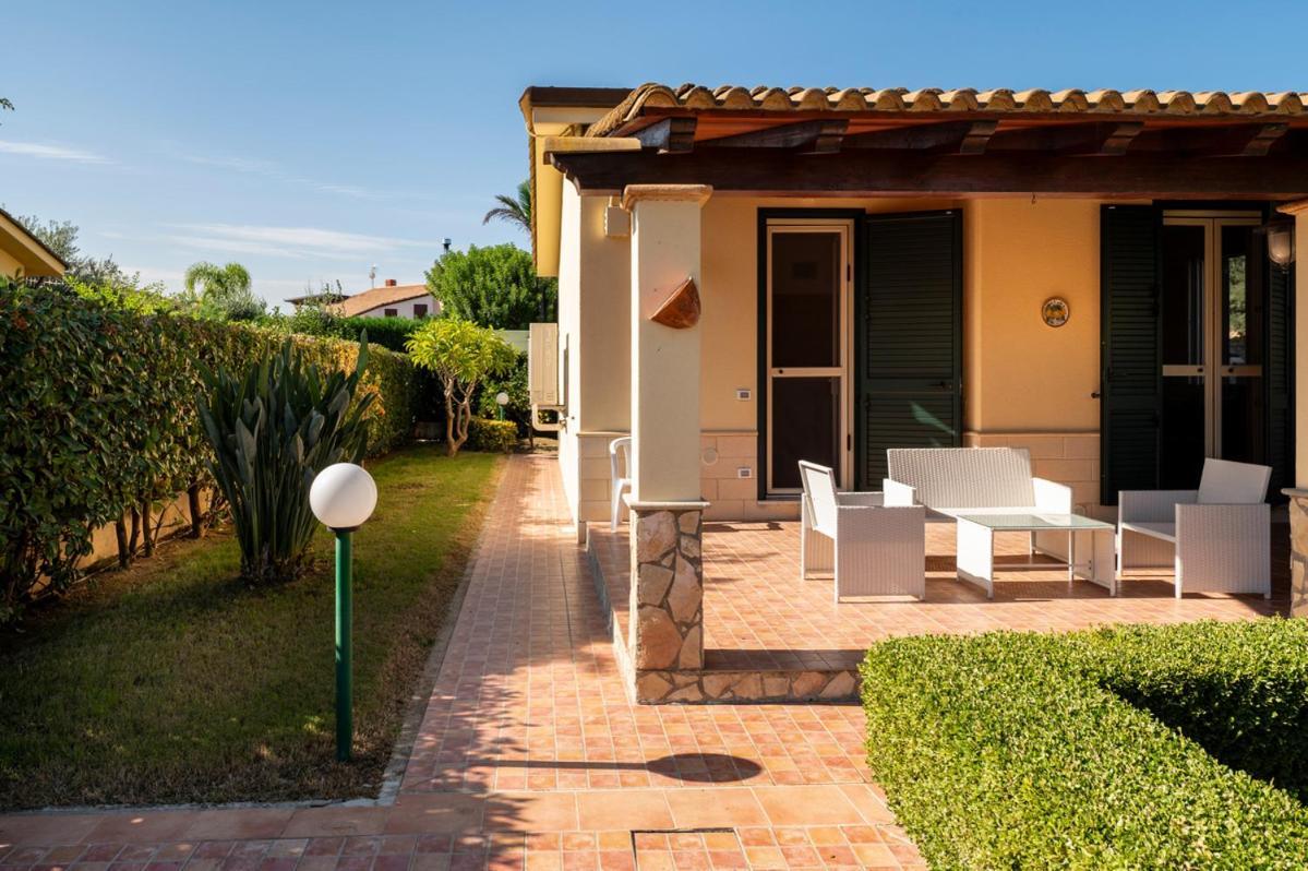 Villa Plumeria Кампофеличе-ди-Роччелла Экстерьер фото